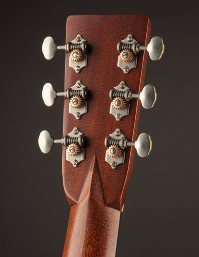 Martin Custom Shop D-28 1937 Stage 1 Aging