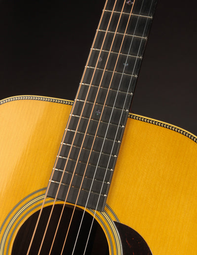 Martin Custom Shop D-28 1937 Stage 1 Aging
