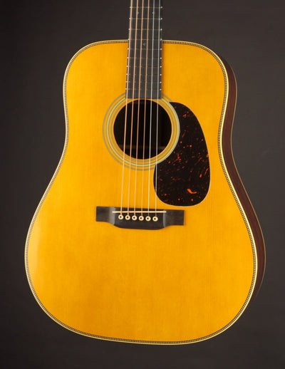 Martin Custom Shop D-28 1937 Stage 1 Aging