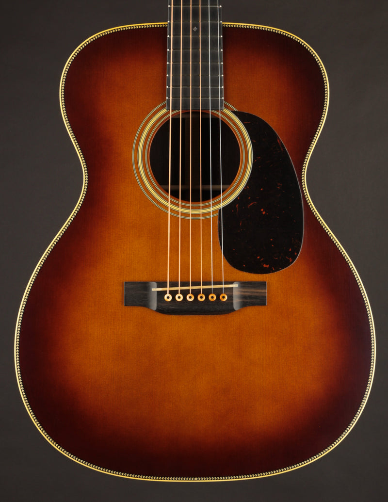 Martin Custom Shop 000-28 1937 Stage 1 Aging Ambertone