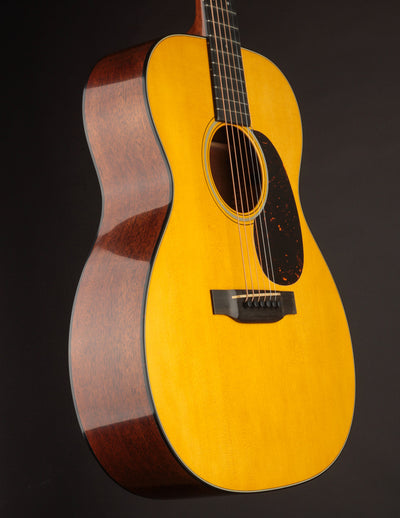 Martin Custom Shop 000-18 1937 Stage 1 Aging