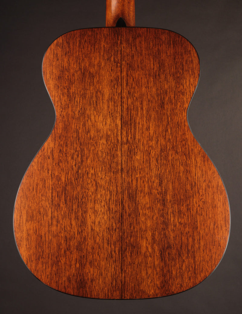 Martin Custom Shop 000-18 1937 Stage 1 Aging