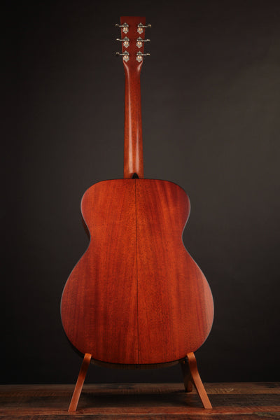 Martin Custom Shop 000-18 1937 Stage 1 Aging