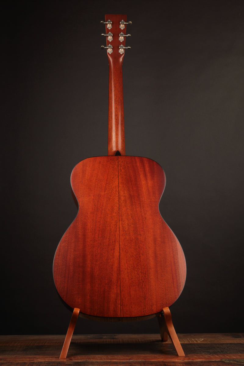 Martin Custom Shop 000-18 1937 Stage 1 Aging