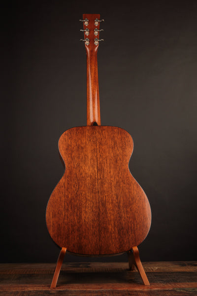 Martin Custom Shop 000-18 1937 Stage 1 Aging