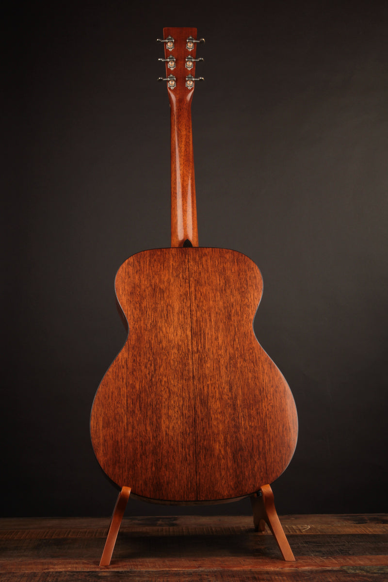 Martin Custom Shop 000-18 1937 Stage 1 Aging