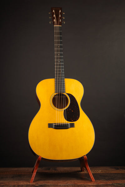 Martin Custom Shop 000-18 1937 Stage 1 Aging