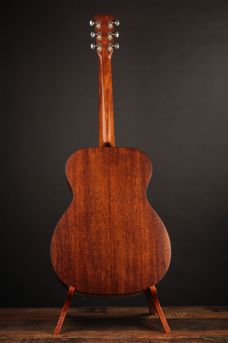 Martin Custom Shop 000-18 1937 Stage 1 Aging