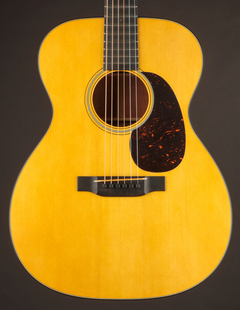Martin Custom Shop 000-18 1937 Stage 1 Aging