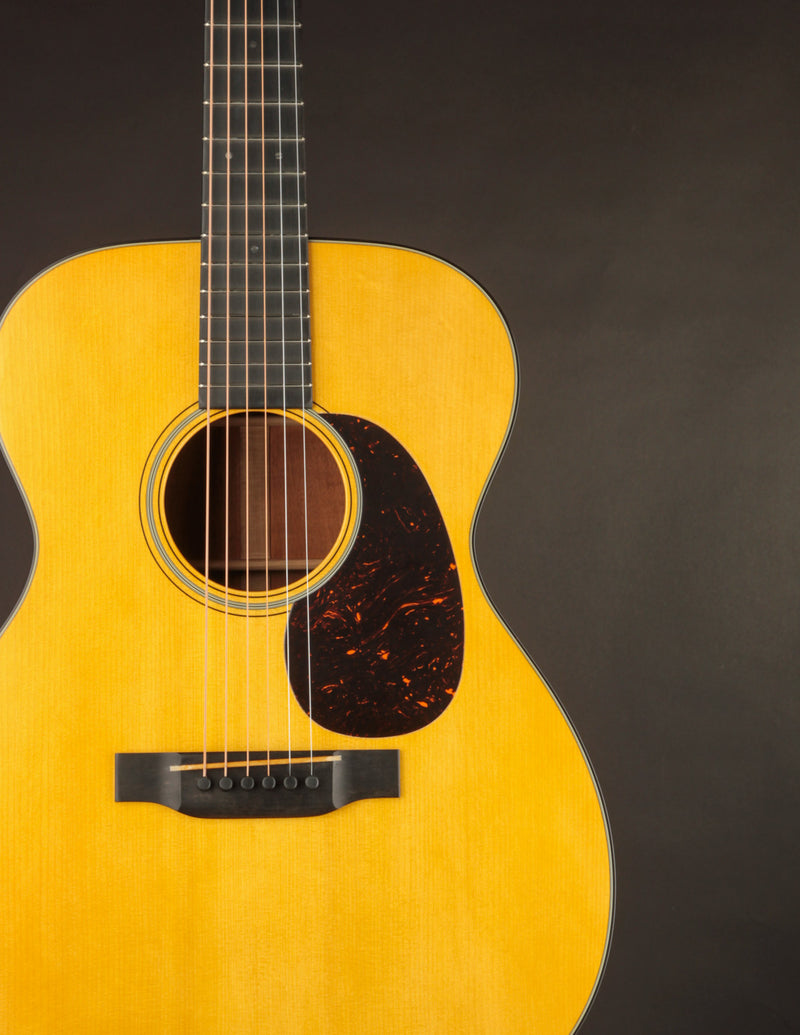 Martin Custom Shop 000-18 1937 Stage 1 Aging