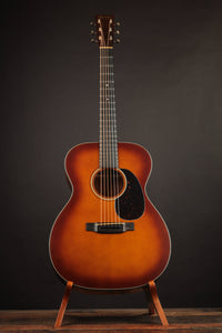 Martin Custom Shop 000-18 1937 Stage 1 Aging Ambertone