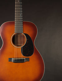 Martin Custom Shop 000-18 1937 Stage 1 Aging Ambertone