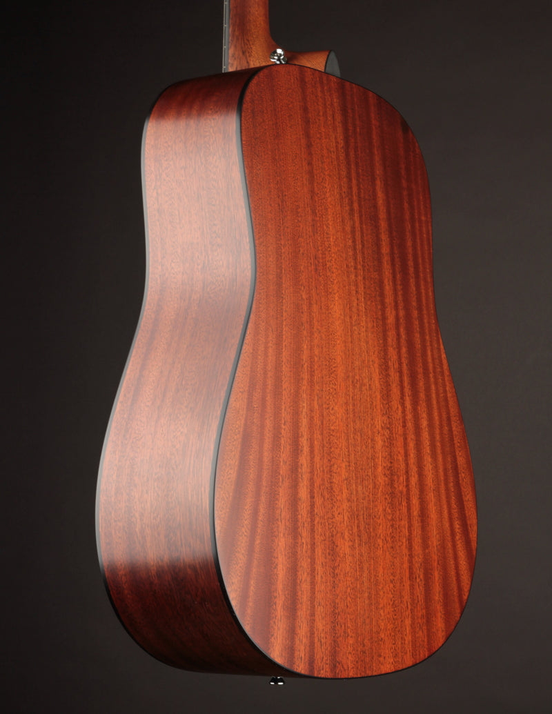 Martin D-10E