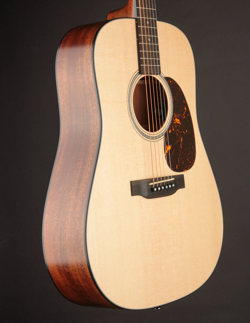 Martin D-16E Mahogany