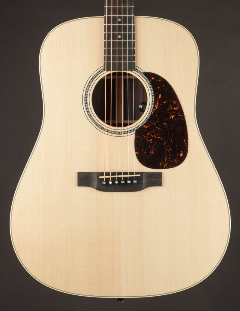 Martin D-16E Rosewood