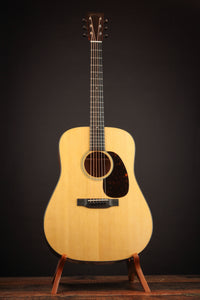 Martin D-18