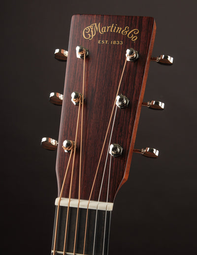 Martin D-18