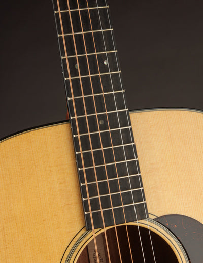 Martin D-18