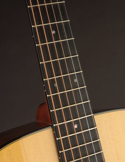 Martin D-18