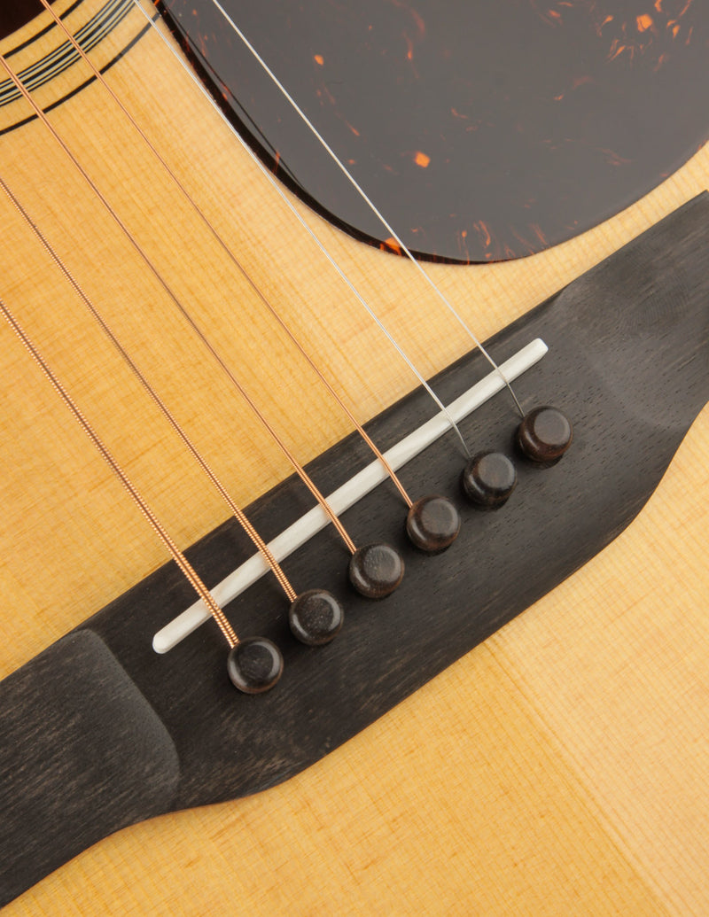 Martin D-18