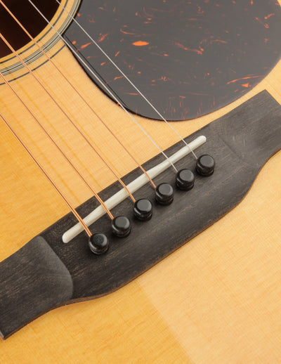Martin D-18