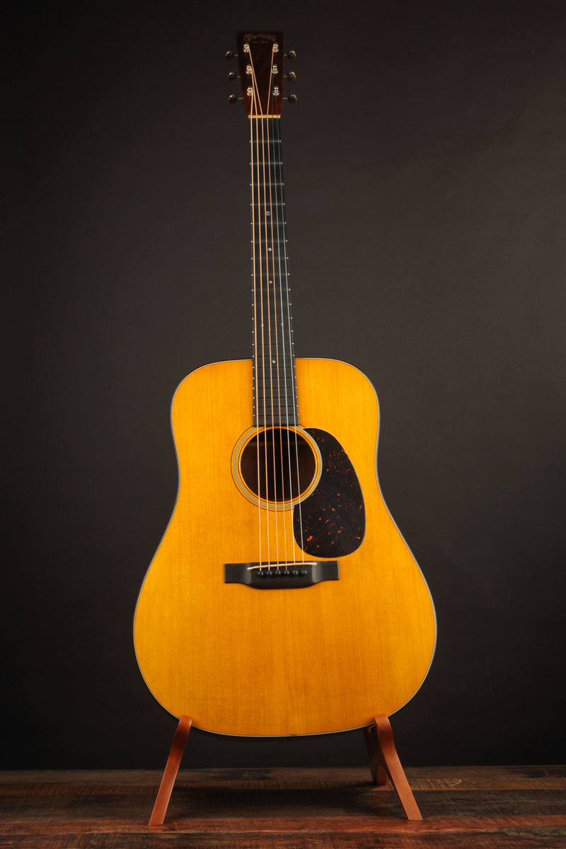 Martin D-18 Authentic 1937 VTS AGED
