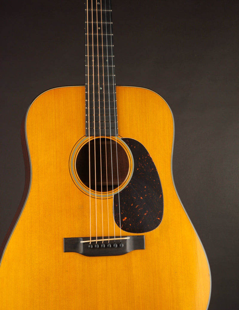 Martin D-18 Authentic 1937 VTS AGED
