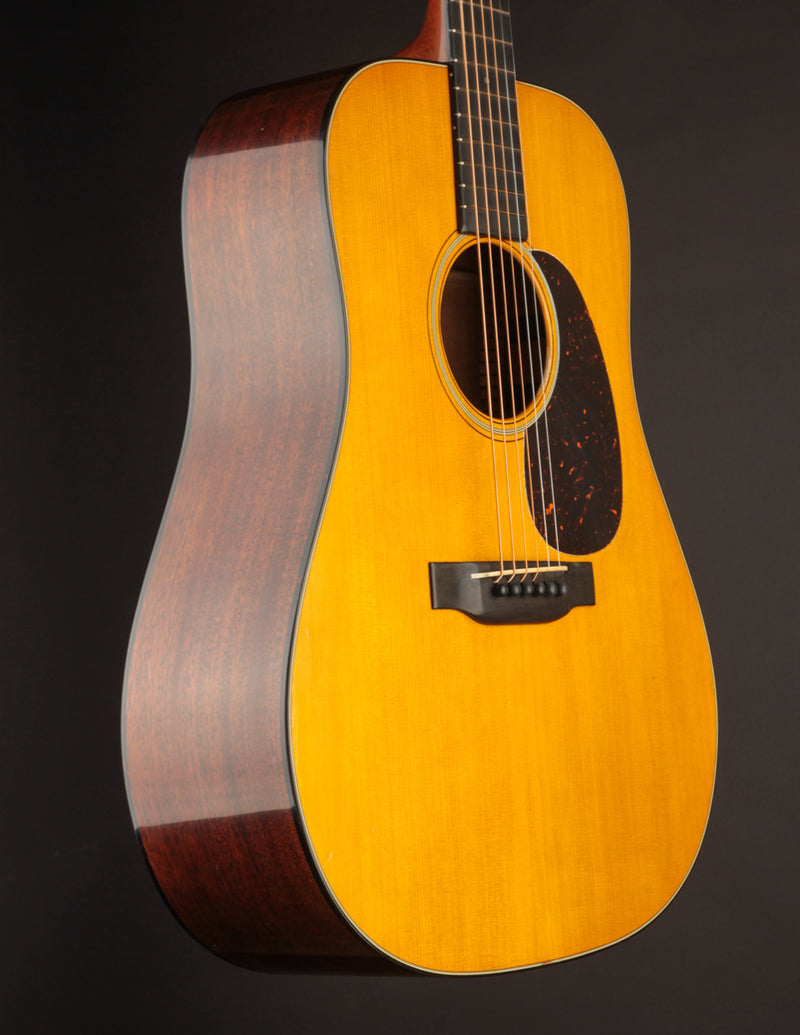 Martin D-18 Authentic 1937 VTS AGED