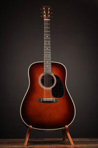 Martin D-28 Ambertone