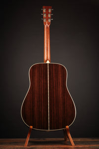Martin D-28 Ambertone
