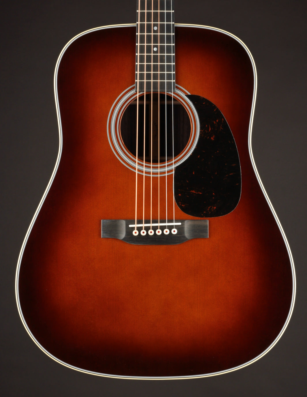 Martin D-28 Ambertone