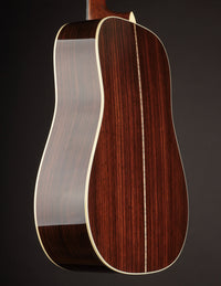 Martin D-28 Ambertone
