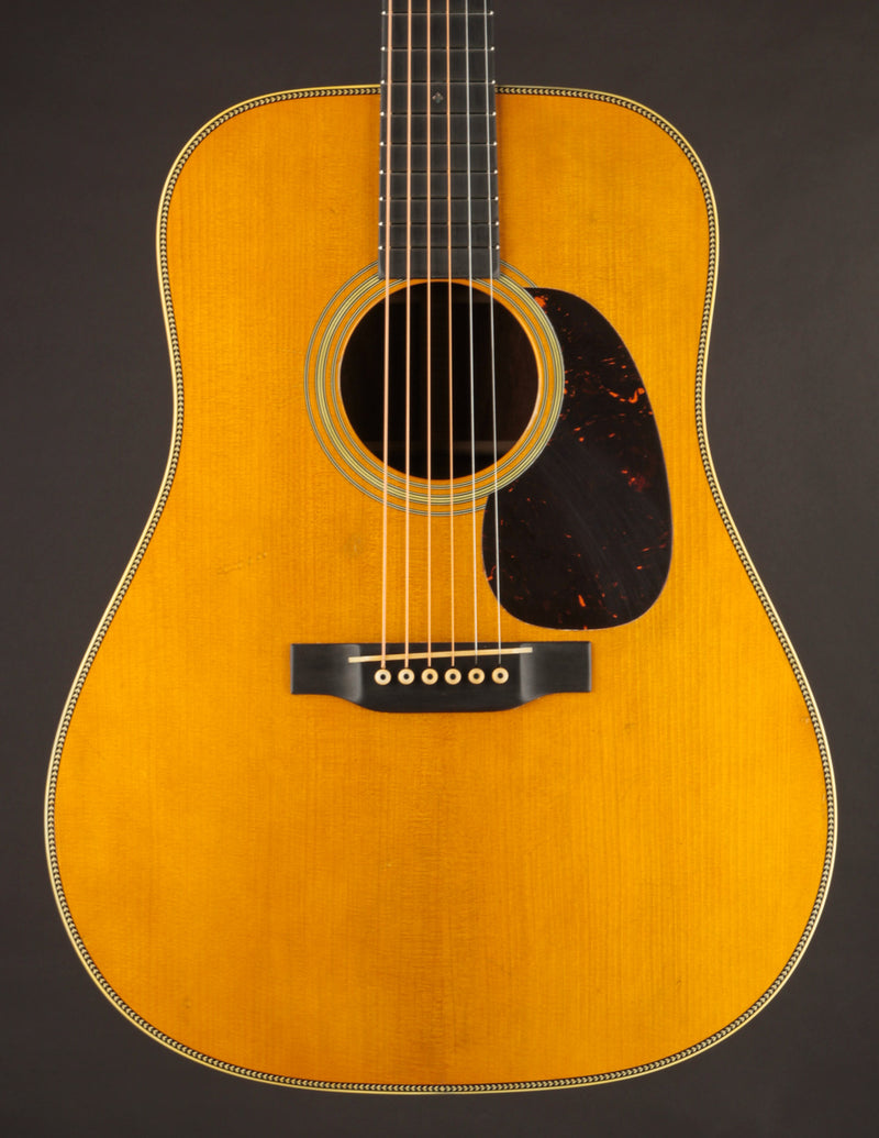 Martin D-28 Authentic 1937 VTS AGED