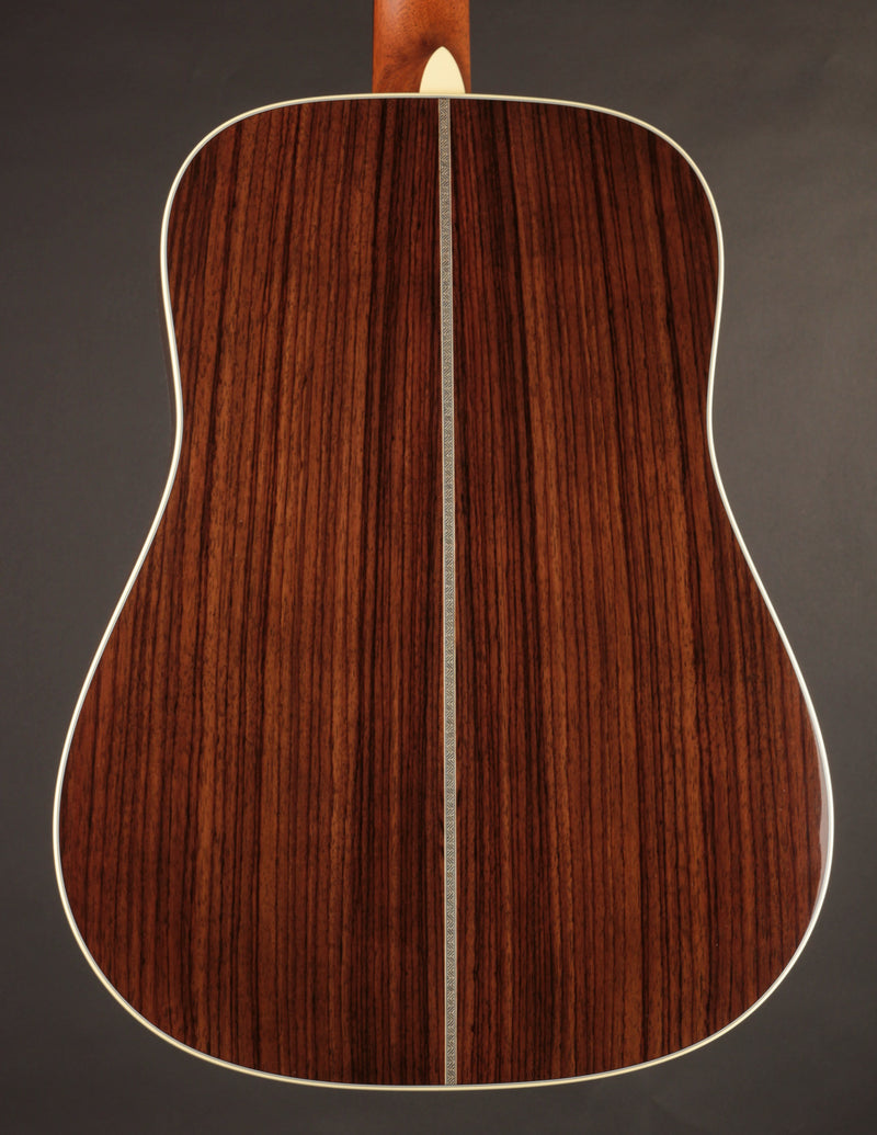 Martin HD-28 Ambertone