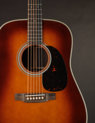 Martin HD-28 Ambertone