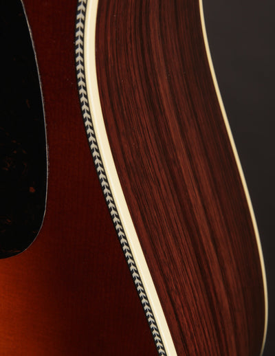 Martin HD-28 Ambertone