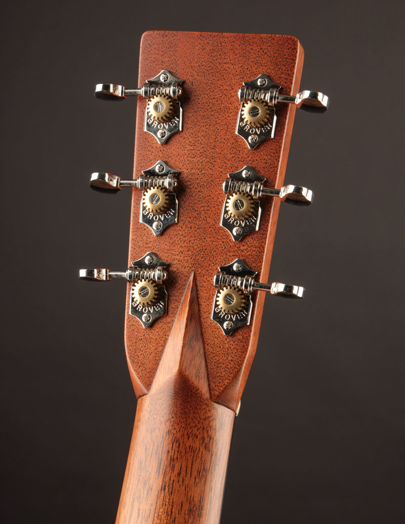 Martin HD-28 Ambertone
