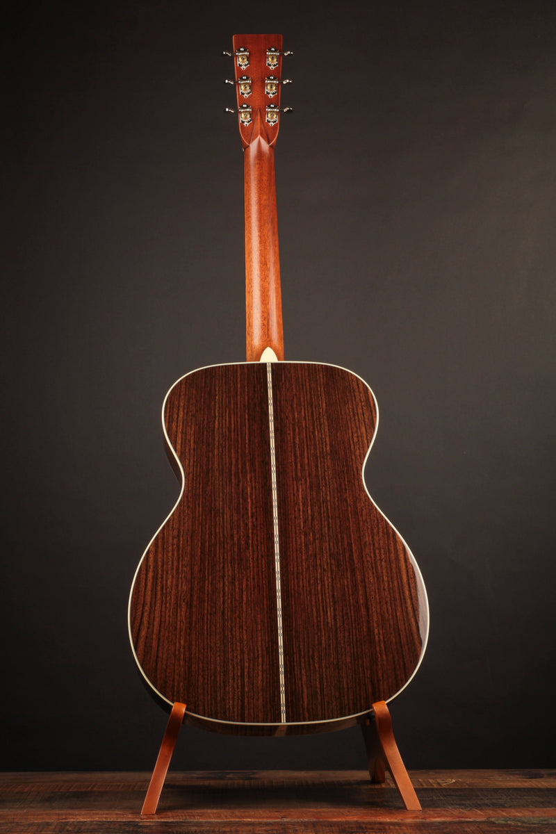 Martin OM-28