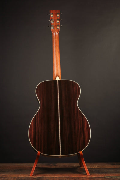 Martin OM-28