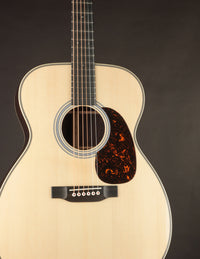 Martin Custom Shop 0000 28-Style Wild Grain Rosewood & European Spruce