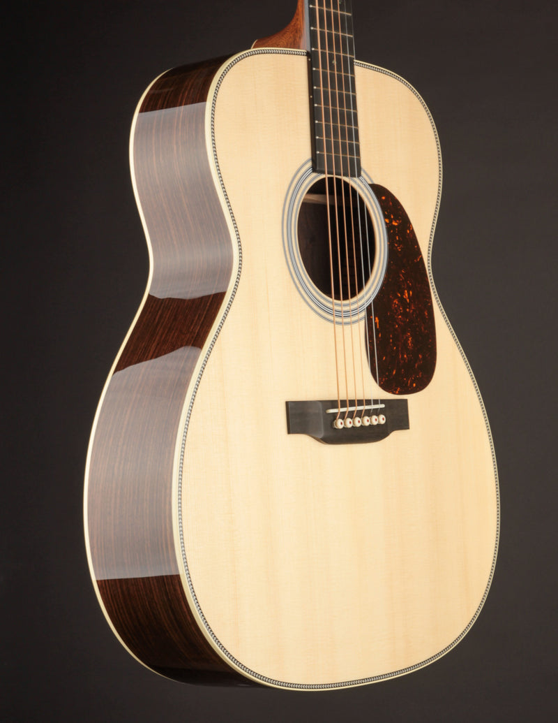 Martin Custom Shop 0000 28-Style Wild Grain Rosewood & European Spruce