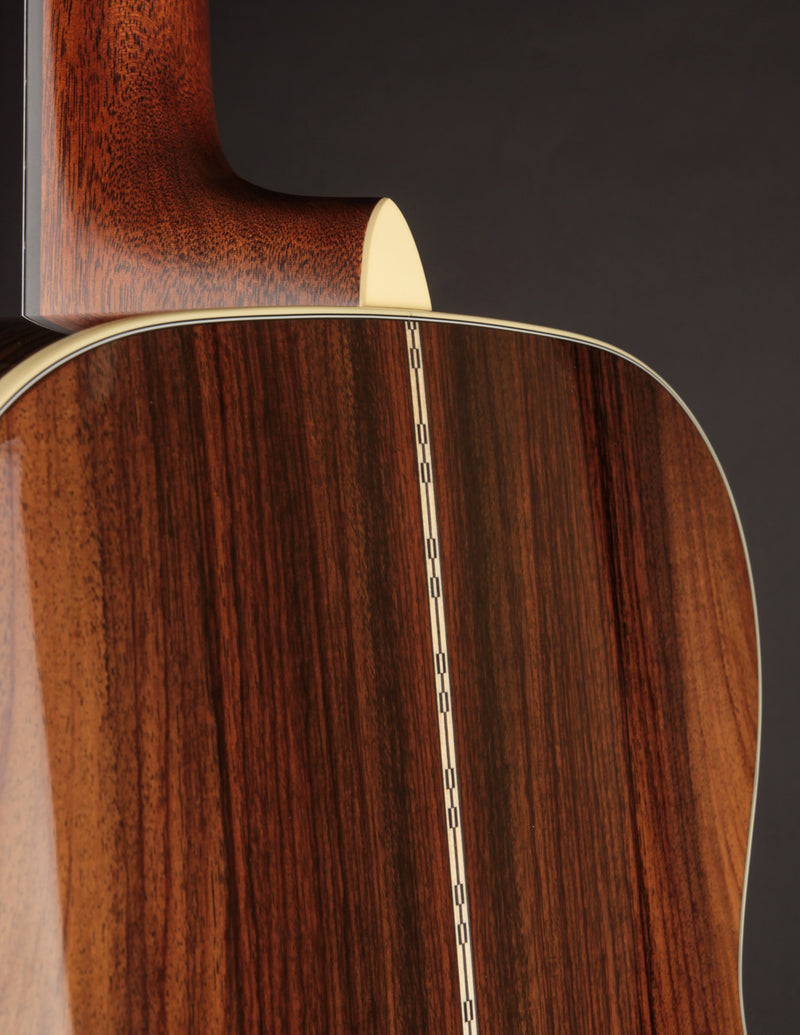 Martin Custom Shop 0000 28-Style Wild Grain Rosewood & European Spruce