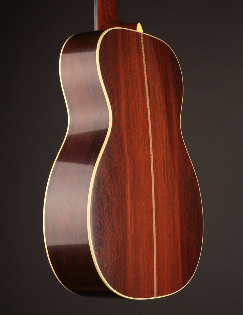 Martin Custom Shop 000-28 1937 (Stage 1 Aging) Madagascar Rosewood