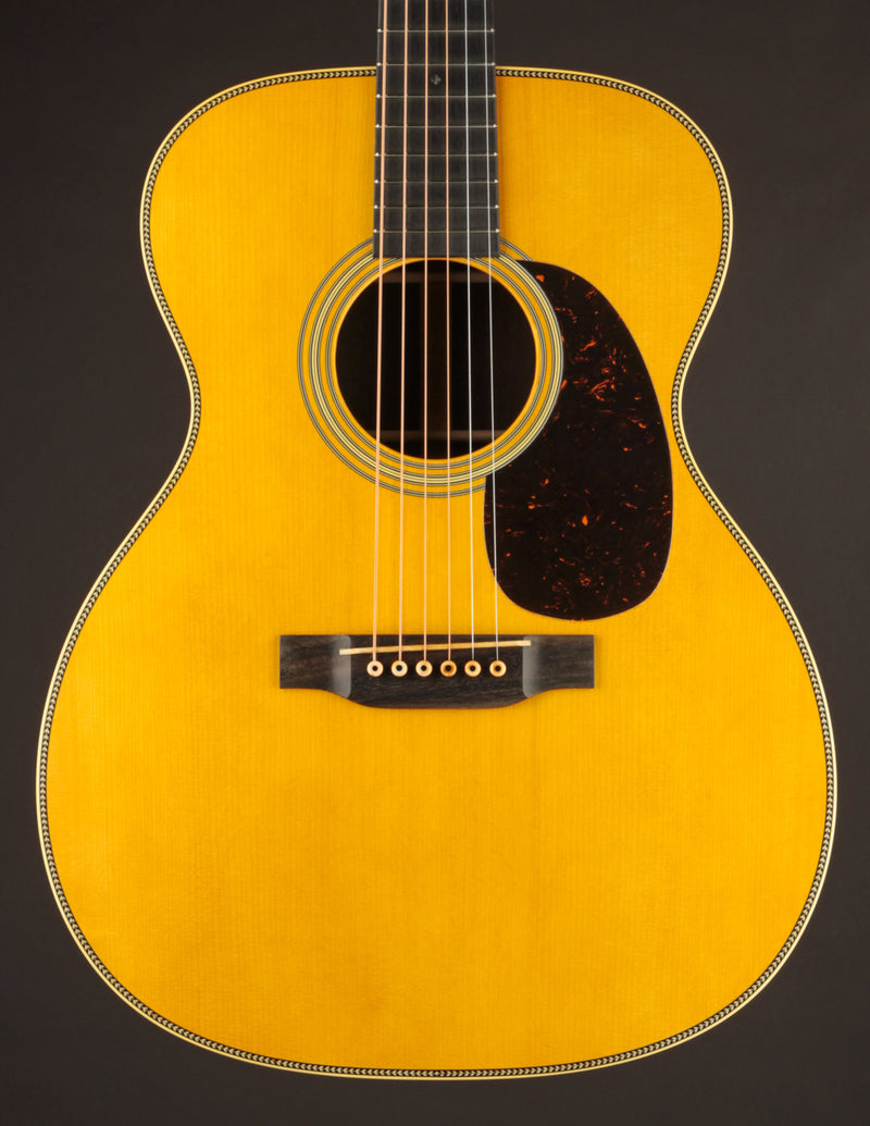Martin Custom Shop 000-28 1937 (Stage 1 Aging) Madagascar Rosewood