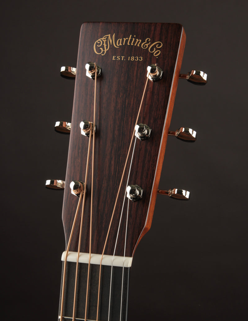 Martin Custom Shop OM 18-Style Italian Spruce
