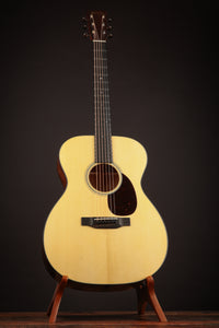 Martin Custom Shop OM 18-Style Italian Spruce