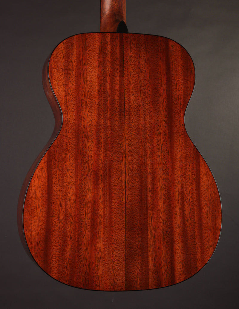 Martin Custom Shop OM 18-Style Italian Spruce