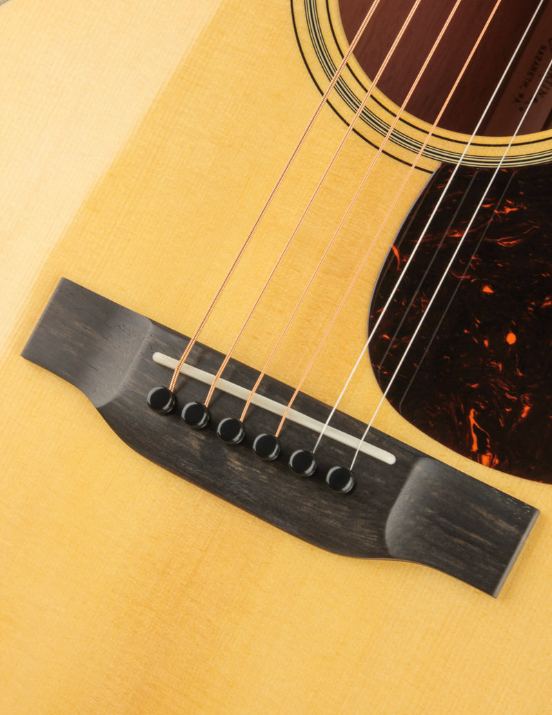 Martin Custom Shop OM 18-Style Italian Spruce