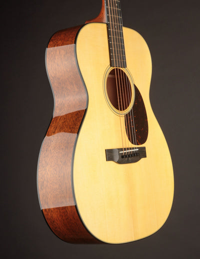 Martin Custom Shop OM 18-Style Italian Spruce