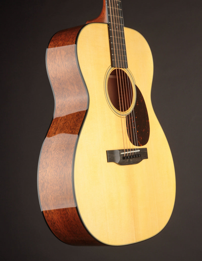 Martin Custom Shop OM 18-Style Italian Spruce